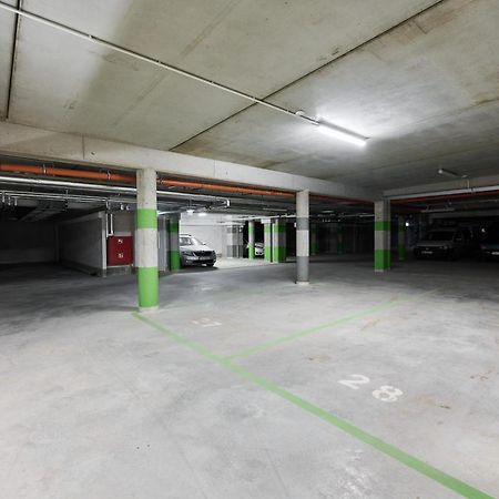 Apartment Wichrowa With Free Garage Wroclaw By Noclegi Renters Exterior photo